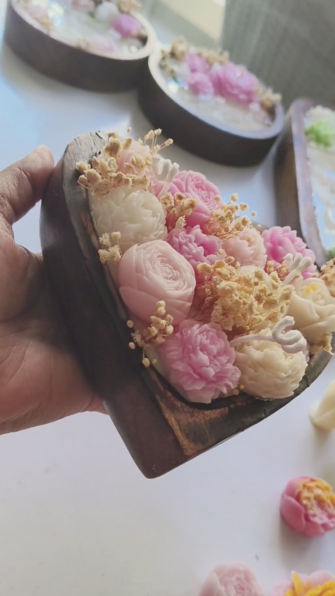 Heart Dough Bowl Candle with Pink & White Flower Bouquet, Luxury Hand-Poured Soy Wax, Mother’s Day Gift, Unique Home Decor, Heart Gift for Her, Aesthetic Candle